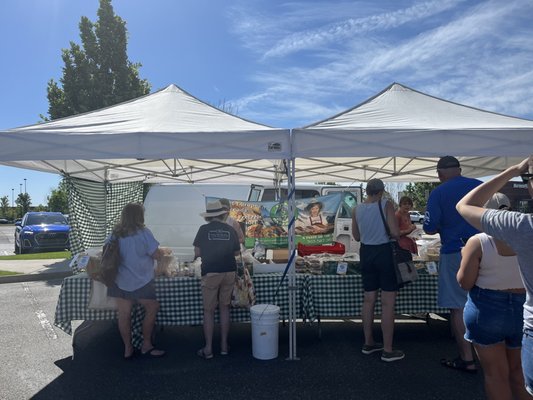 Orchard Farmers Market by null