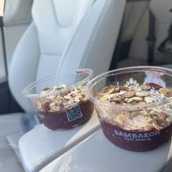 SAMBAZON Açaí Bowls - Large protein bowl split. Not a good portion for $20