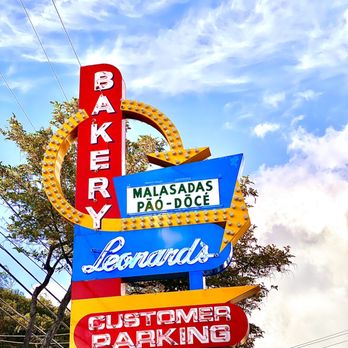 Leonard's Bakery - Bakeries Near Me - Honolulu, Hawaii