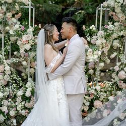The Finishing Touch Wedding Design