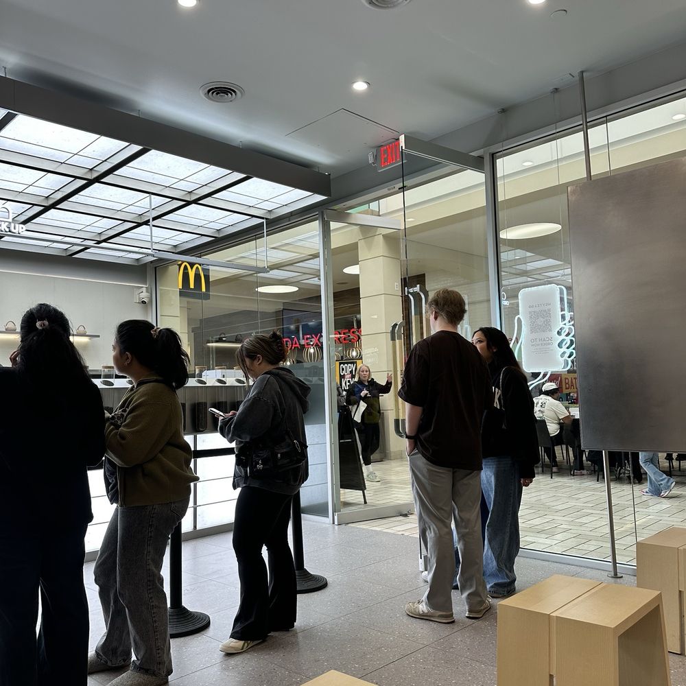 HeyTea - Bubble Tea Near Me - Tysons, Virginia HeyTea - Bubble Tea Near Me - Tysons, Virginia