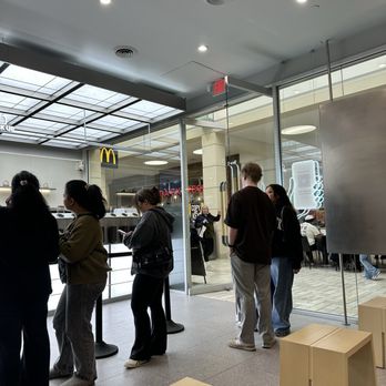 HeyTea - Bubble Tea Near Me - Tysons, Virginia
