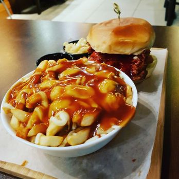 Showtime Bistro - Jerk chicken poutine and Mike Tyson burger - Burgers Near Me - Toronto, Ontario