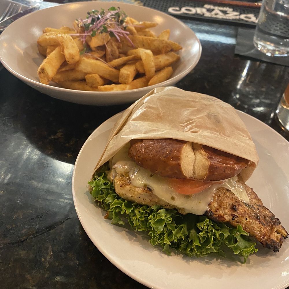Cibus Chophouse - Grilled chicken Sammie - American Near Me - Hampton, Virginia