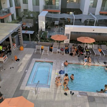 The TOMSCOT - Bldg A pool - Apartments Near Me - Scottsdale, Arizona