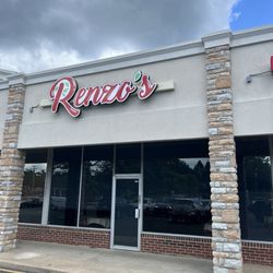 Renzo's Marlboro Pizza