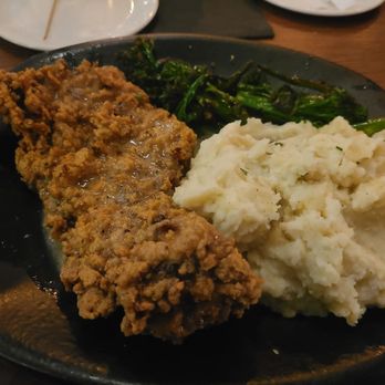 Gatsby's Grill - Chicken Fried Steak - New American Near Me - Houston, Texas Gatsby's Grill - Chicken Fried Steak - New American Near Me - Houston, Texas