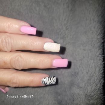 Youtiful Nails Lounge - Waxing Near Me - Victorville, California Youtiful Nails Lounge - Waxing Near Me - Victorville, California