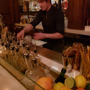 Eleven Twenty-Two - Smoking out the glass - Cocktail Bars Near Me - Paso Robles, California