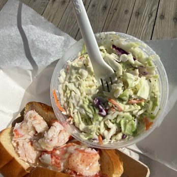 Luke's Lobster Brooklyn Bridge Park - Seafood Near Me - Brooklyn, New York Luke's Lobster Brooklyn Bridge Park - Seafood Near Me - Brooklyn, New York