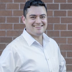 Deca Dentistry - Dr. Ren De Luna - Pediatric Dentist