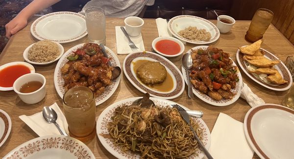 Golden Crown Restaurant by null