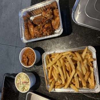 SMKD BBQ  - Beans 5/5 Chicken wings  5/5 Their type of Coleslaw 5/5 French fries. They were okay 3/5 - American Near Me - Henderson, Nevada