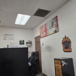 The Smog Spot - WAITING ON MY SMOG CHECK!