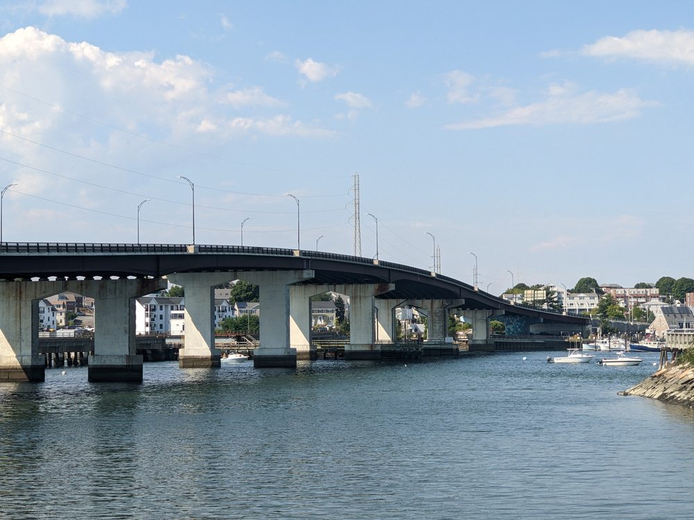 VETERANS MEMORIAL BRIDGE Salem, Massachusetts Landmarks