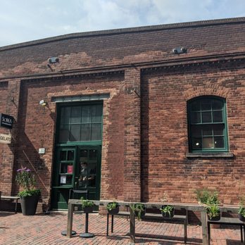 Soma Chocolatemaker - Exterior of the shop - Chocolatiers & Shops Near Me - Toronto, Ontario Soma Chocolatemaker - Exterior of the shop - Chocolatiers & Shops Near Me - Toronto, Ontario