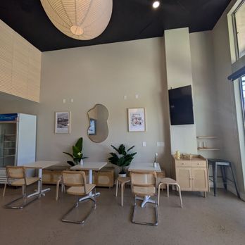 Oche Desserts - The seating inside - Desserts Near Me - San Jose, California Oche Desserts - The seating inside - Desserts Near Me - San Jose, California