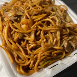 Chicken Lo Mein