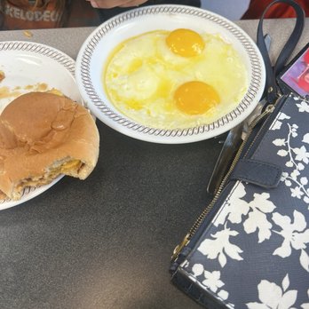 Waffle House - Durham - Undercooked eggs - Waffles Near Me - Durham, North Carolina Waffle House - Durham - Undercooked eggs - Waffles Near Me - Durham, North Carolina