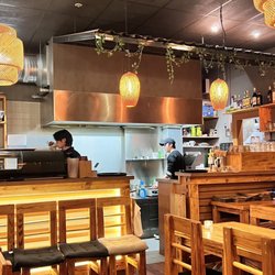 Lovely Sushi - The bar