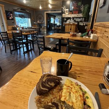 Cast Iron Grill - Western omelette, rye toast, hash browns - American Near Me - National City, Michigan Cast Iron Grill - Western omelette, rye toast, hash browns - American Near Me - National City, Michigan