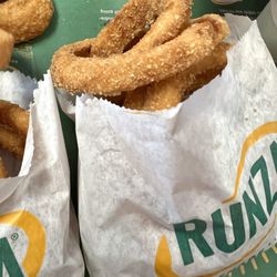 Runza - Large onion rings