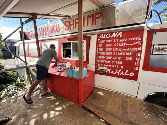 Kahuku shrimp box by null