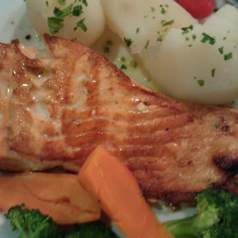 Sol-Mar - Salmon - Portuguese Near Me - Newark, New Jersey