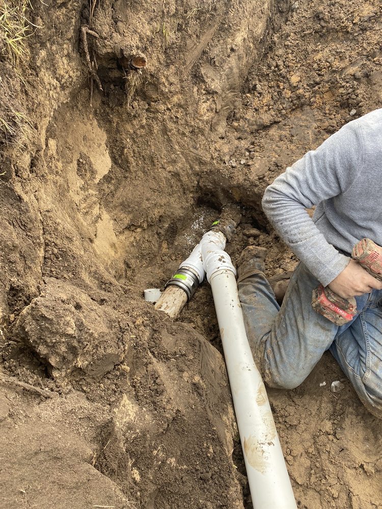 EARL’S BACKHOE SERVICE Updated September 2024 Cedar Rapids, Iowa