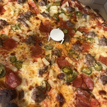 Lucky's Pizza - 18" Mike Pizza - Pizza Near Me - Canoga Park, California Lucky's Pizza - 18" Mike Pizza - Pizza Near Me - Canoga Park, California