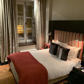 Auberge Saint-Antoine - Hotels Near Me - Quebec City, Quebec