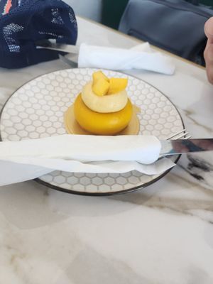 RT Bakery & Cafe by null