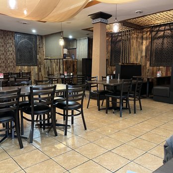 Inchin's Indian Kitchen - Inside #2 - Indian Near Me - Niagara Falls, Ontario Inchin's Indian Kitchen - Inside #2 - Indian Near Me - Niagara Falls, Ontario