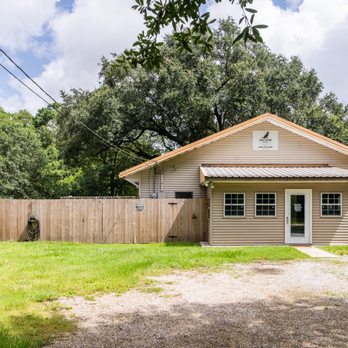 High Cotton Kennels - Pet Boarding Near Me - Slidell, Louisiana High Cotton Kennels - Pet Boarding Near Me - Slidell, Louisiana
