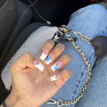 Fleur Nail Spa - Nail Salons Near Me - Santa Ana, California