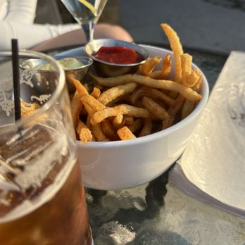 Rootstock Wine & Beer Bar - Fries - Wine Bars Near Me - Chicago, Illinois Rootstock Wine & Beer Bar - Fries - Wine Bars Near Me - Chicago, Illinois