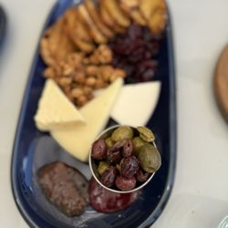Pippin Hill Farm & Vineyards - Che de Charcuterie Board