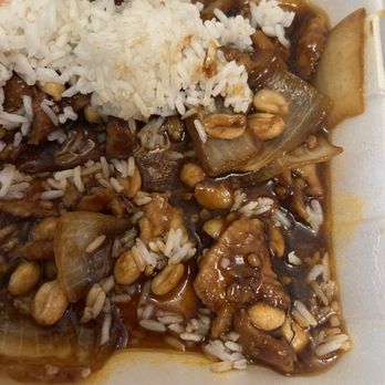 Big Wa Chinese Cuisine - Kung Pao chicken. I excluded some vegetables. This dish is very tasty and has a nice cake to it. - Chinese Near Me - Tempe, Arizona