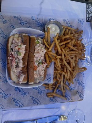 Lucille's Oyster Dive by null