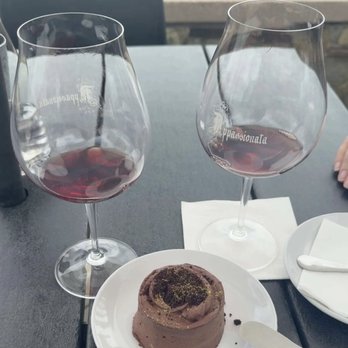 J. Christopher Wines - Wineries Near Me - Newberg, Oregon