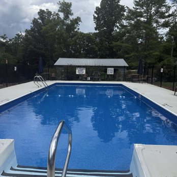 Rose Creek Campground & Cabins - Salt water pool - Campgrounds Near Me - Franklin, North Carolina