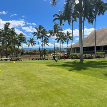 Ewa Villages Golf Course - Practice Green by Starter - Golf Near Me - Ewa Beach, Hawaii Ewa Villages Golf Course - Practice Green by Starter - Golf Near Me - Ewa Beach, Hawaii