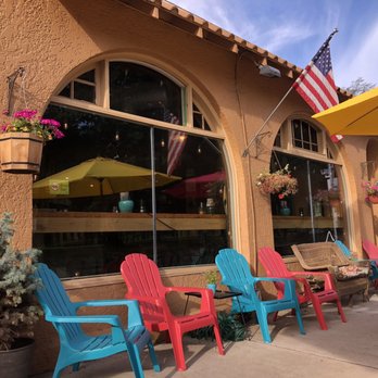 Little Garden Cafe - Little Garden Cafe's colorful patio - American Near Me - Spokane, Washington