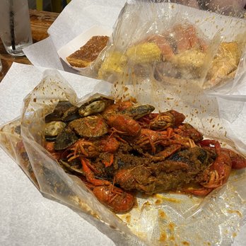 Lowcountry South Loop - Cajun/Creole Near Me - Chicago, Illinois Lowcountry South Loop - Cajun/Creole Near Me - Chicago, Illinois