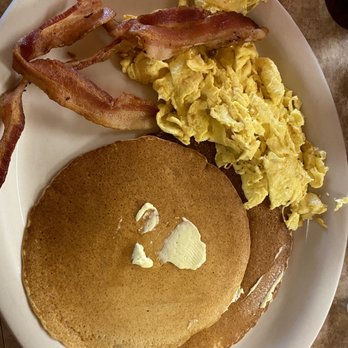 El Jalisiense Restaurant - Pancake plate - Mexican Near Me - Alice, Texas