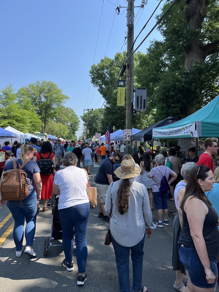 Social spots from Ashland Strawberry Faire