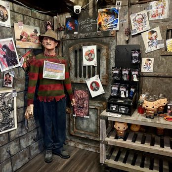 Ghoulish Mortals - Props Near Me - St. Charles, Illinois