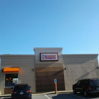 Dunkin' - View of right-hand side of store - Donuts Near Me - West Warwick, Rhode Island Dunkin' - View of right-hand side of store - Donuts Near Me - West Warwick, Rhode Island