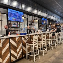 Eggspectation - Gambrills - Bar seating