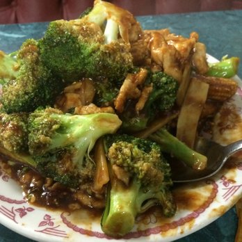 Beijing Restaurant - Sha Cha Chicken is Yummy - Chinese Near Me - Frederick, Maryland